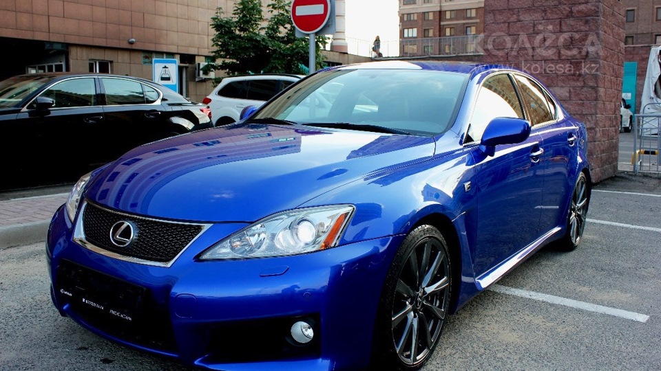 Lexus is f Ultrasonic Blue Metallic