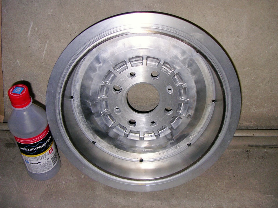 f437gas 960 Как крепится тормозной барабан к ступице