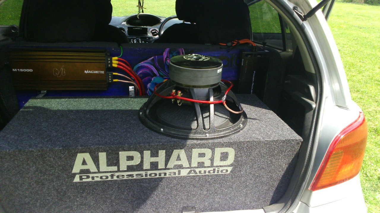Блин сабвуфер 12 прайд. Pride hp 12 v2. Саб вверх. Ваз 2114 сабы магнитом вверх. Сабвуфер динамиком в верх седан.