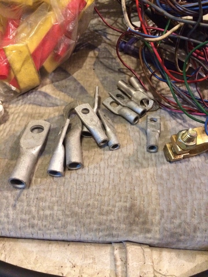 Клеммы — Audi 100 (C4)