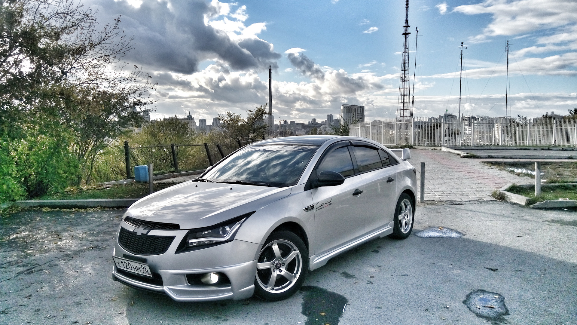 Диски на круз. Шевроле Круз r17. Chevrolet Cruze r18. Шевроле Круз 17. Шевроле Круз на 18.