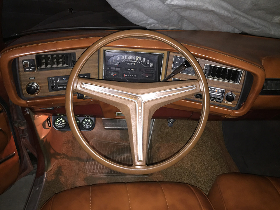 Buick Riviera 1965 Interior