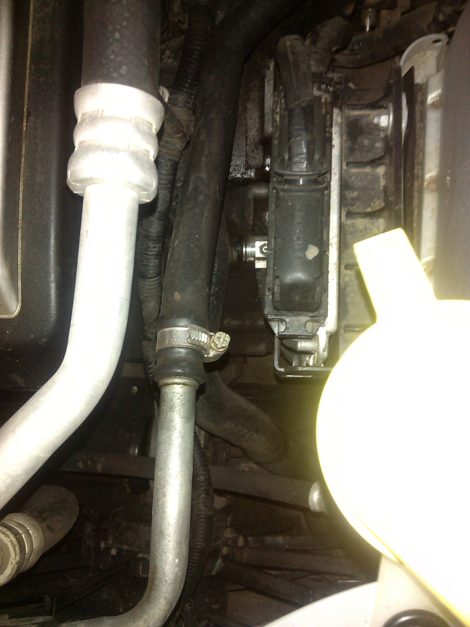 Течь с обратки ГУРа на 2,4 — Chevrolet Captiva (1G), 2,4 л, 2009 года ...