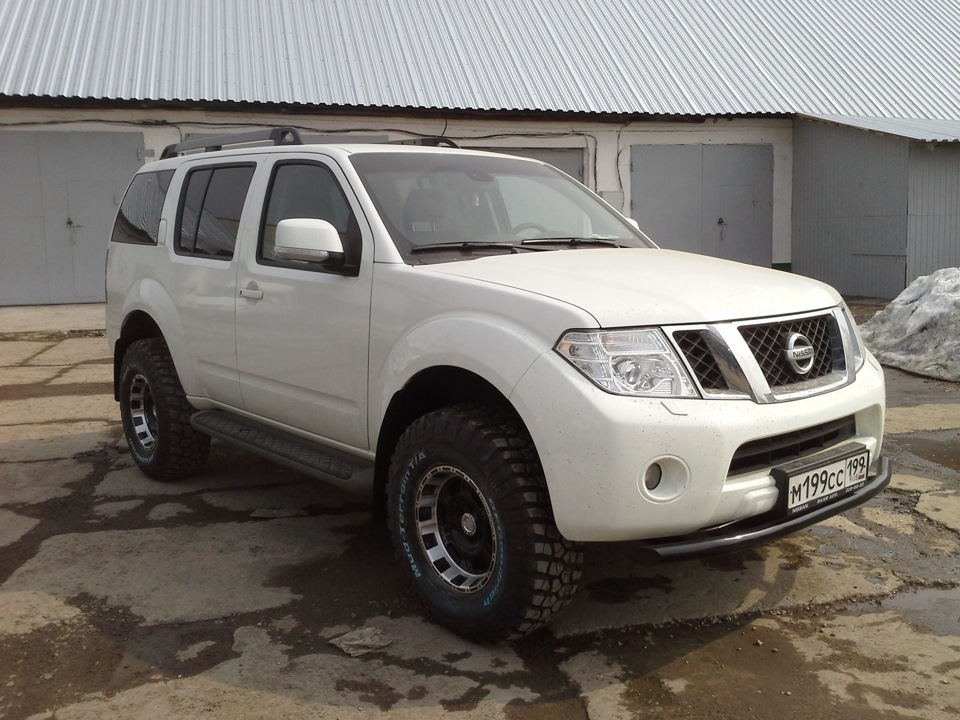 Nissan Pathfinder 2 Offroad