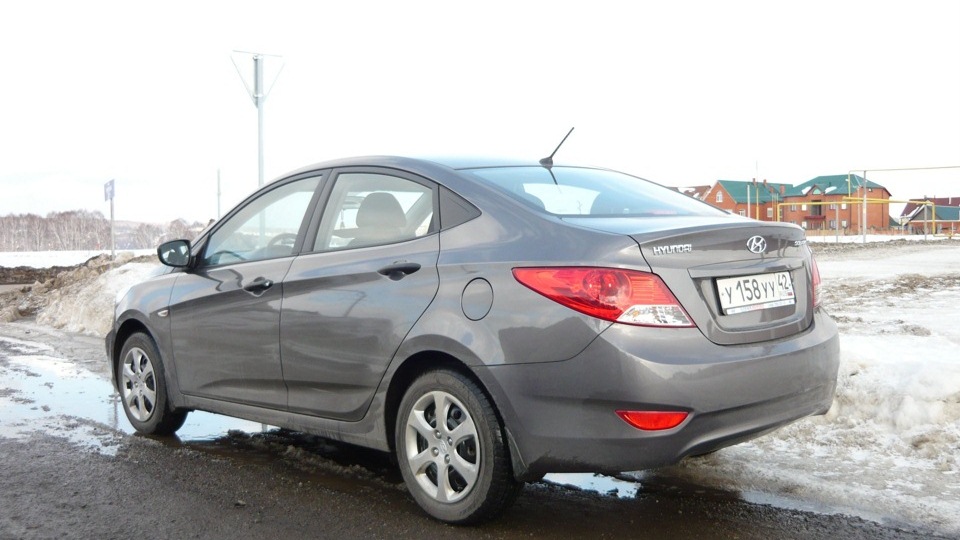 Hyundai solaris металлик. Hyundai sae carbon grey. Hyundai rhm sleek silver. солярис оптима 2012. Hyundai solaris краски.