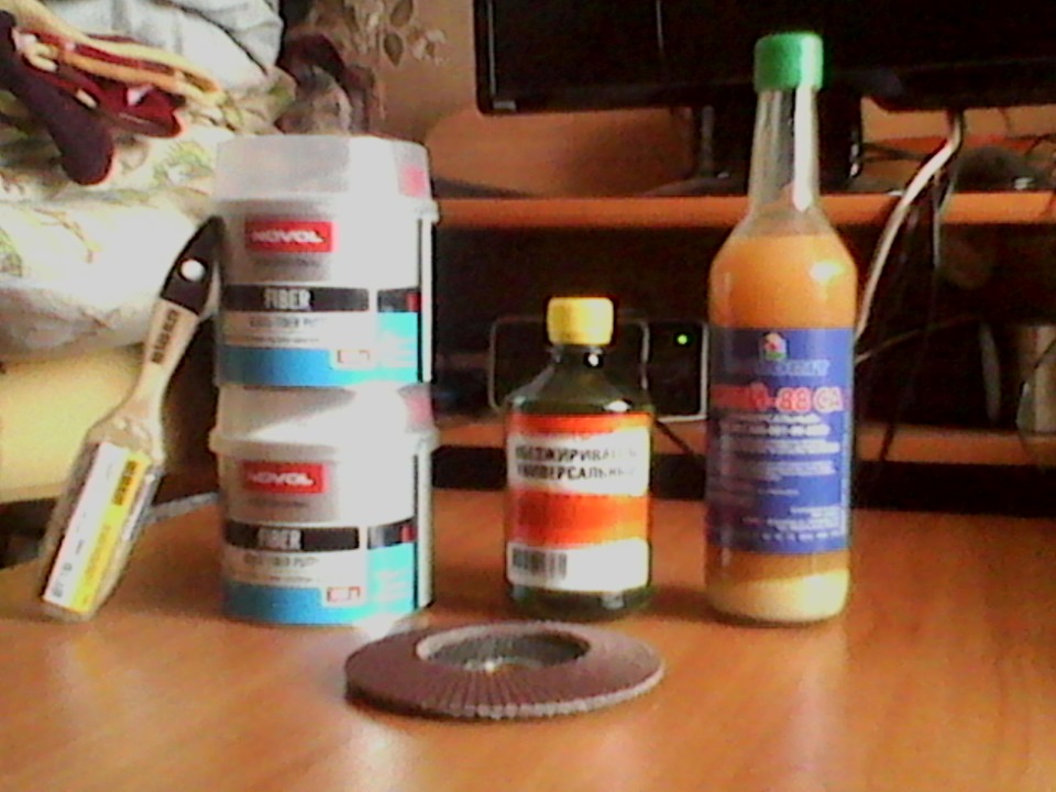 Подиумы под передние 10см динамики. №5. Обтяжка подиумов и установка ...