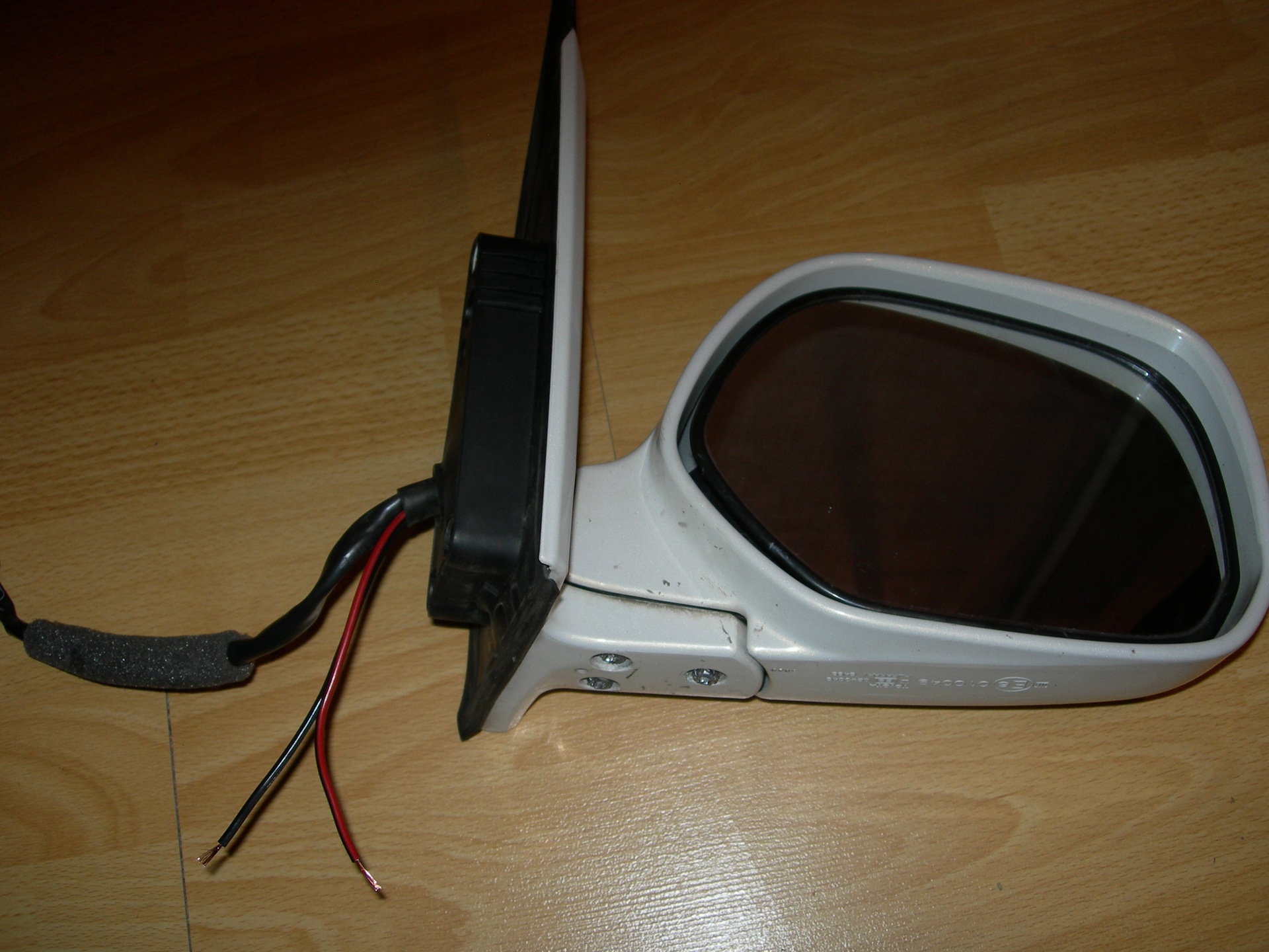 Heated side mirrors  - Toyota Ipsum 20L 1999