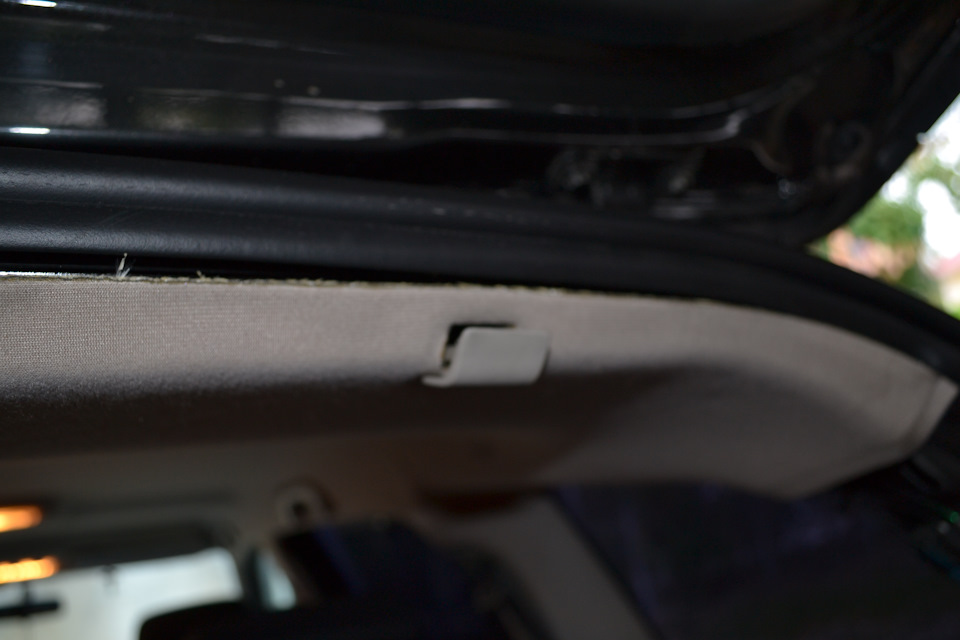 ПОТОМ АККУРАТНО СНИМАЕТ ЭТИ КЛИПСЫ (ООЧЕНЬ НЕЖНЫЕ — Renault Megane II