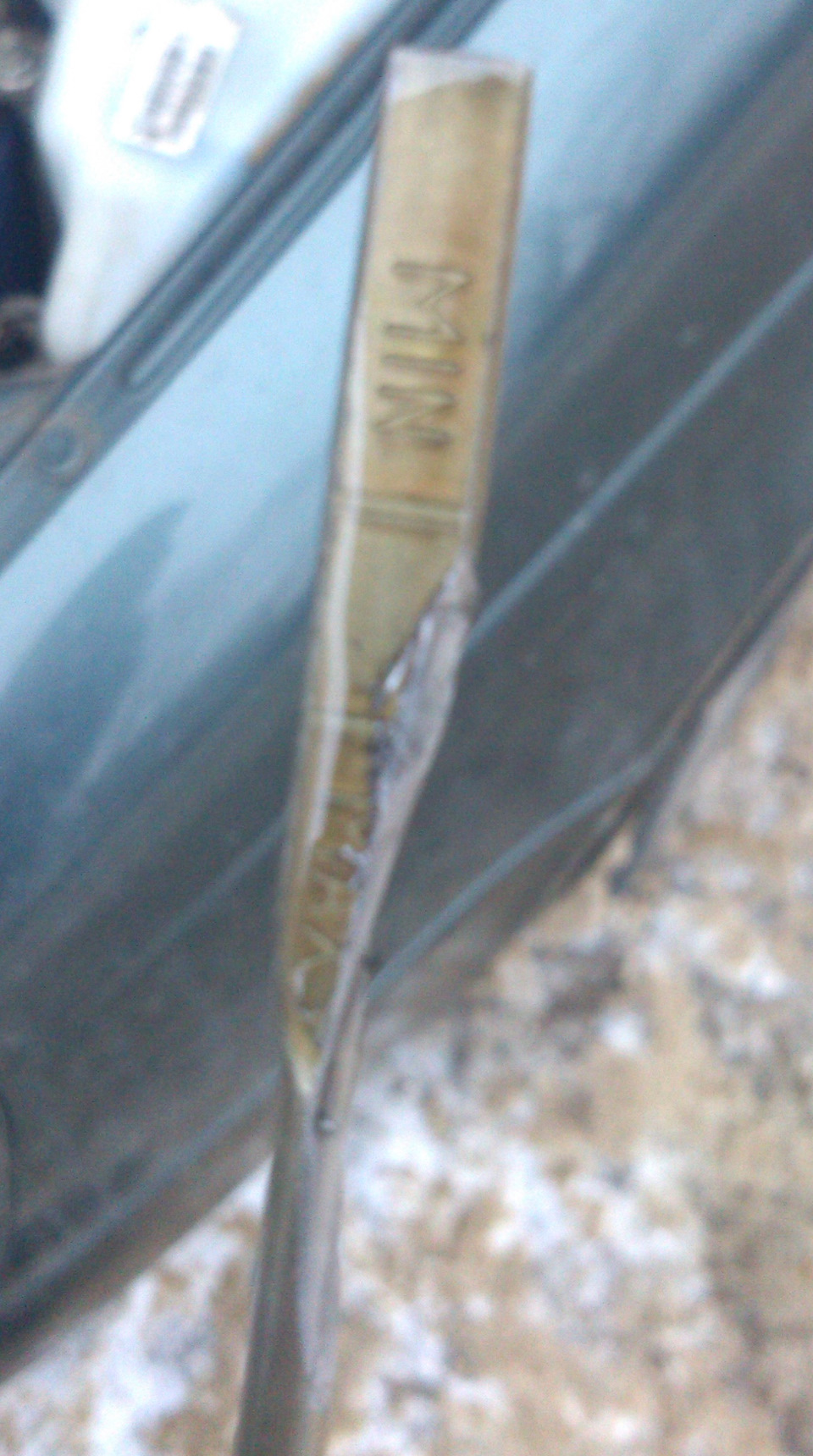 Кто-то грыз масляный щуп в КПП — Lada Приора хэтчбек, 1,6 л, 2010 года ...