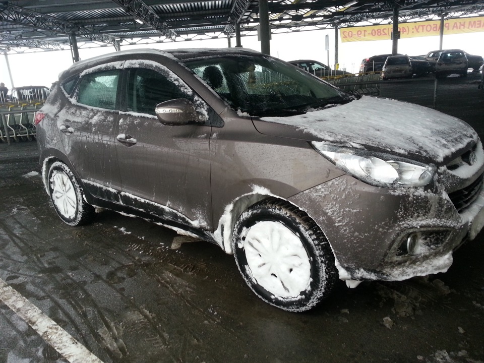 А ведь обещали 2 сантиметра осадков и без метели. — Hyundai ix35, 2 л ...