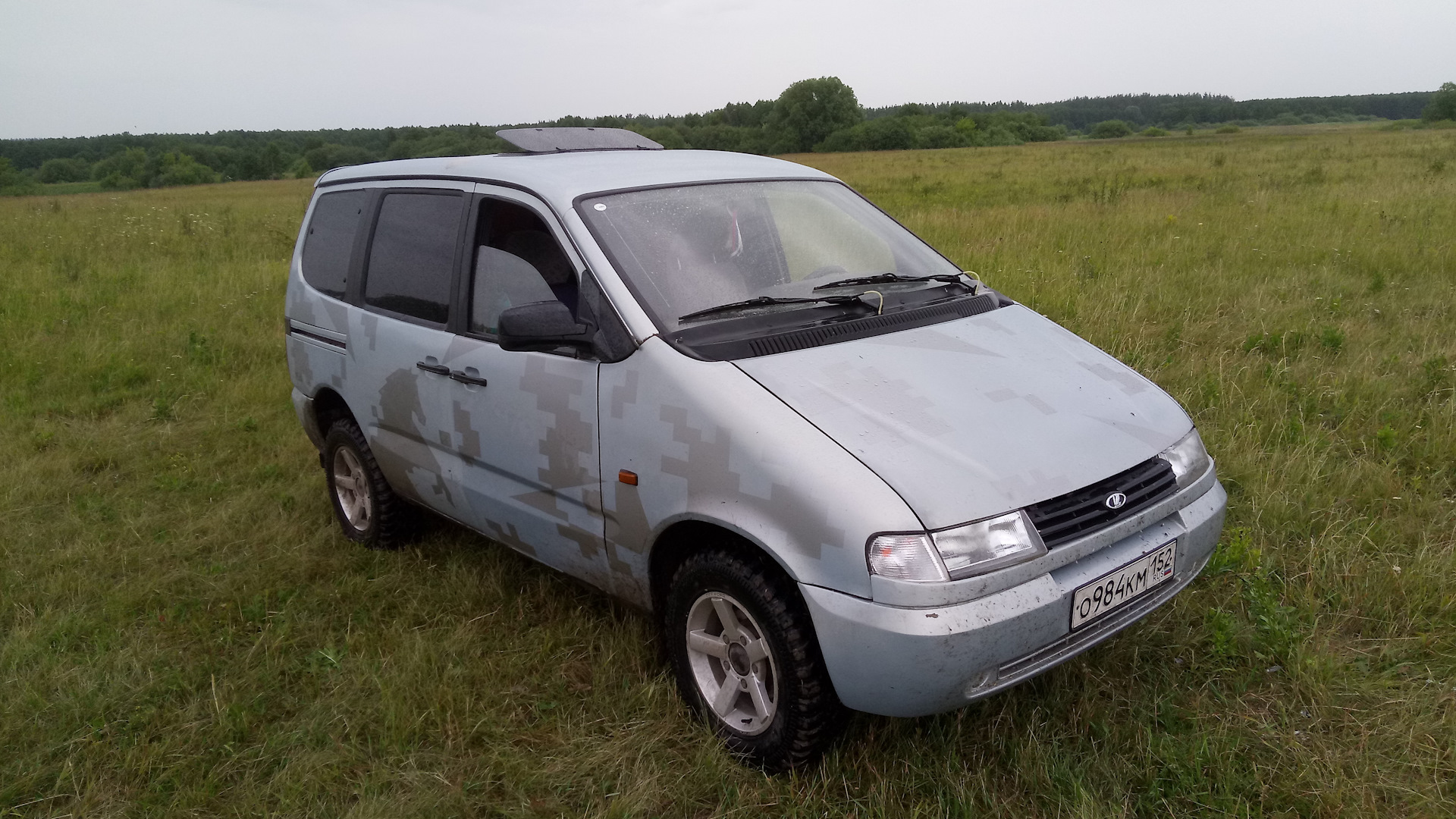 Lada 2120 Надежда 1.8 бензиновый 2005 | 