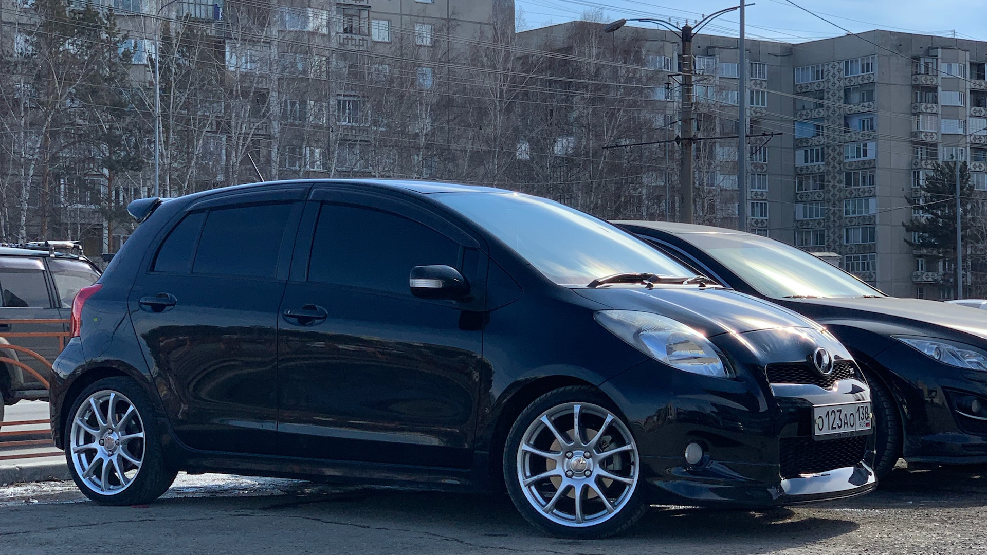 Toyota Vitz r17