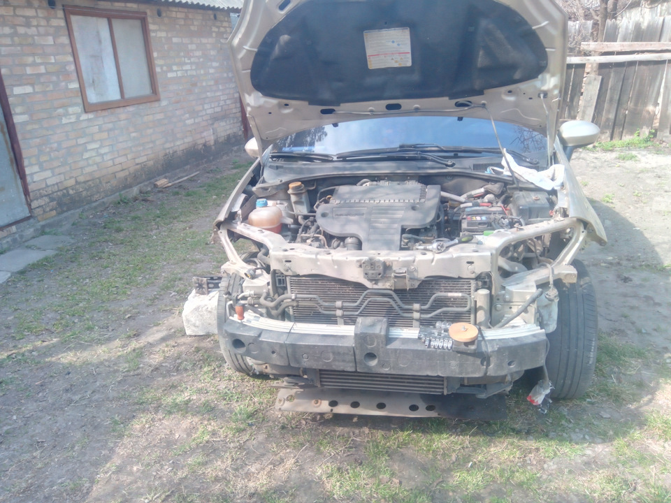 Небольшое дтп — FIAT Linea, 1,3 л, 2012 года | тюнинг | DRIVE2