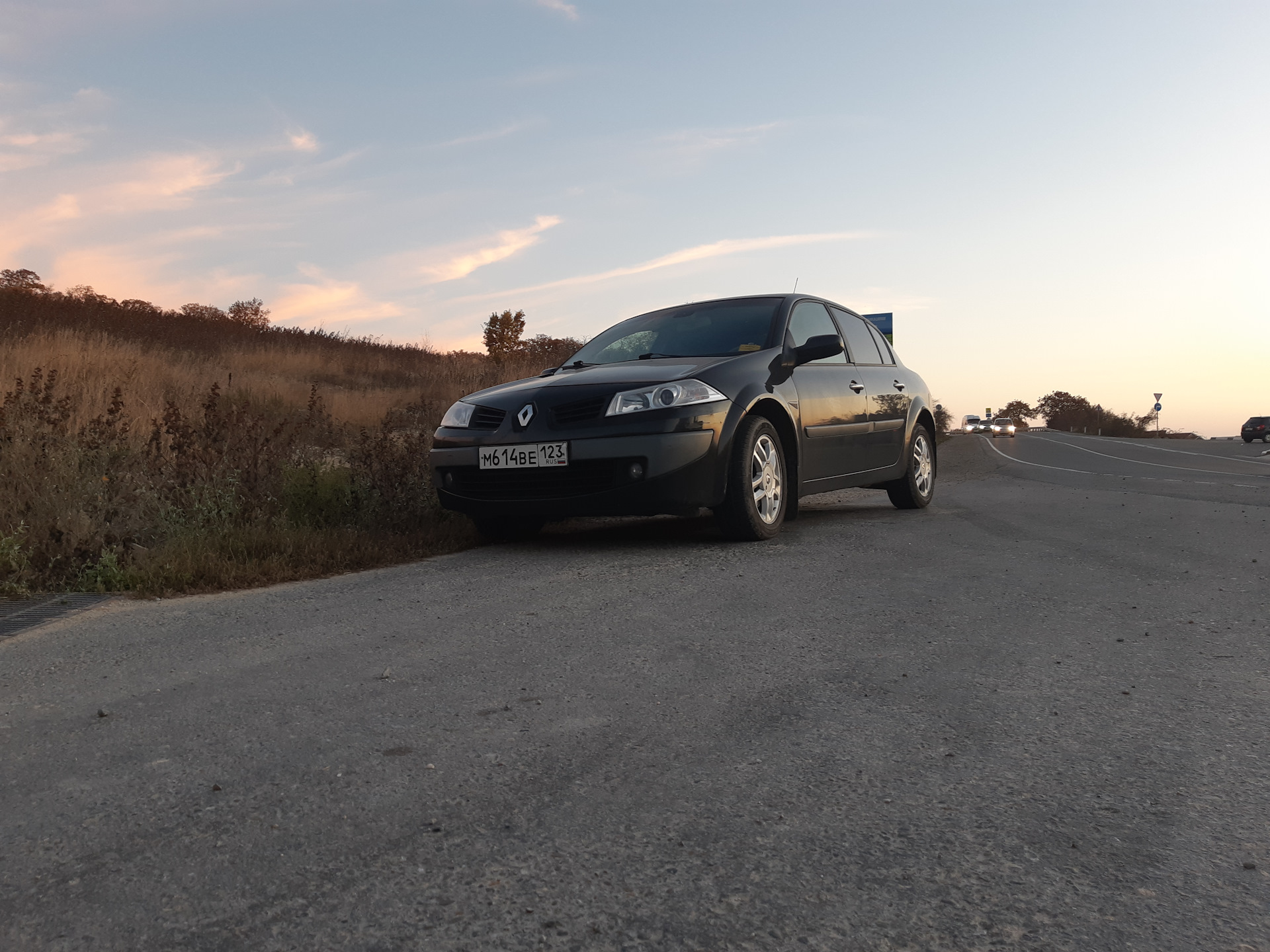 Набралось по мелочи. Диски, щетки, заглушки, музыка, долб…бы… — Renault  Megane II, 2 л, 2008 года | расходники | DRIVE2