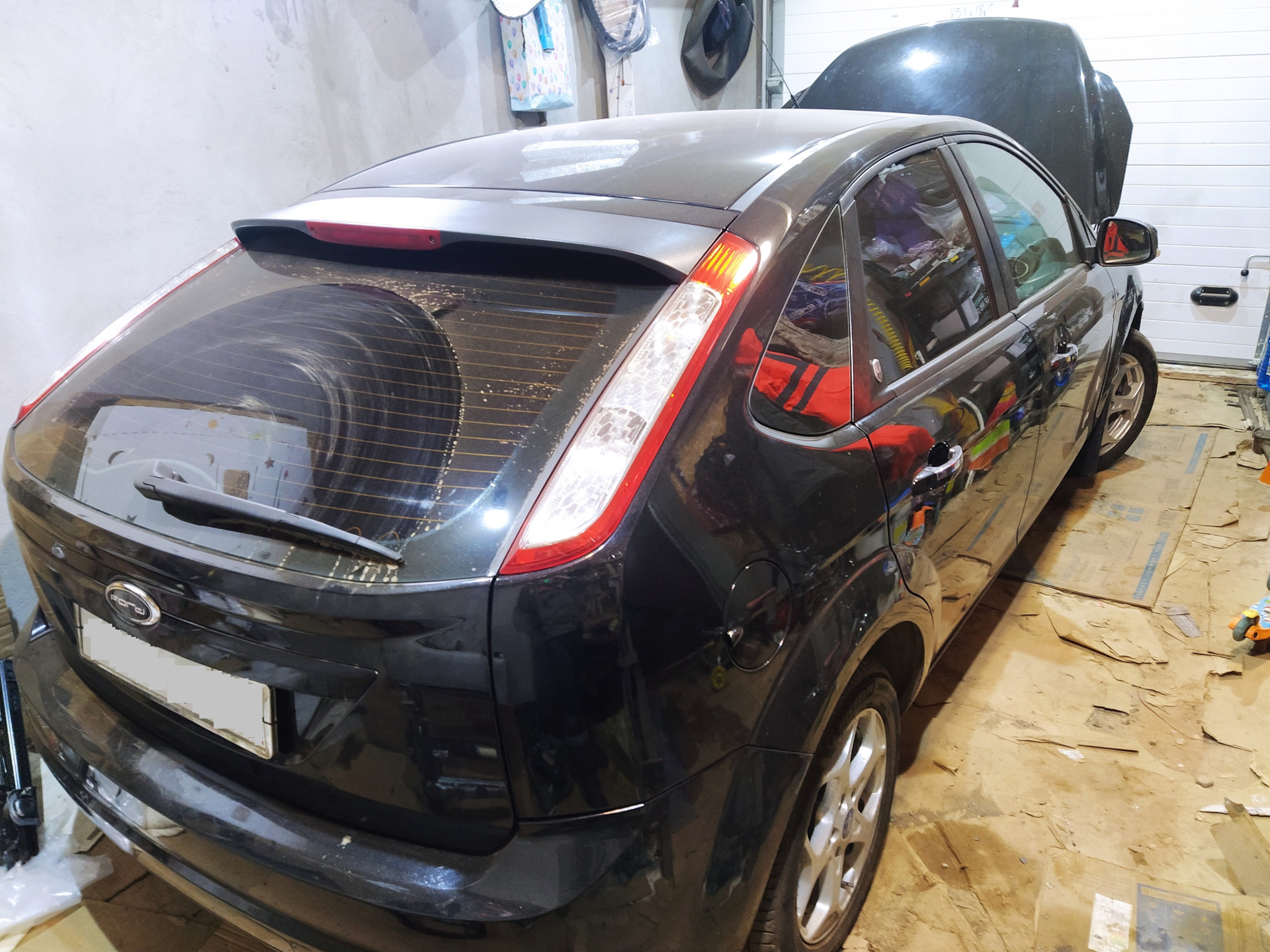 Задние брызговики Rosteco, замена подкрылка. — Ford Focus Hatchback II ...