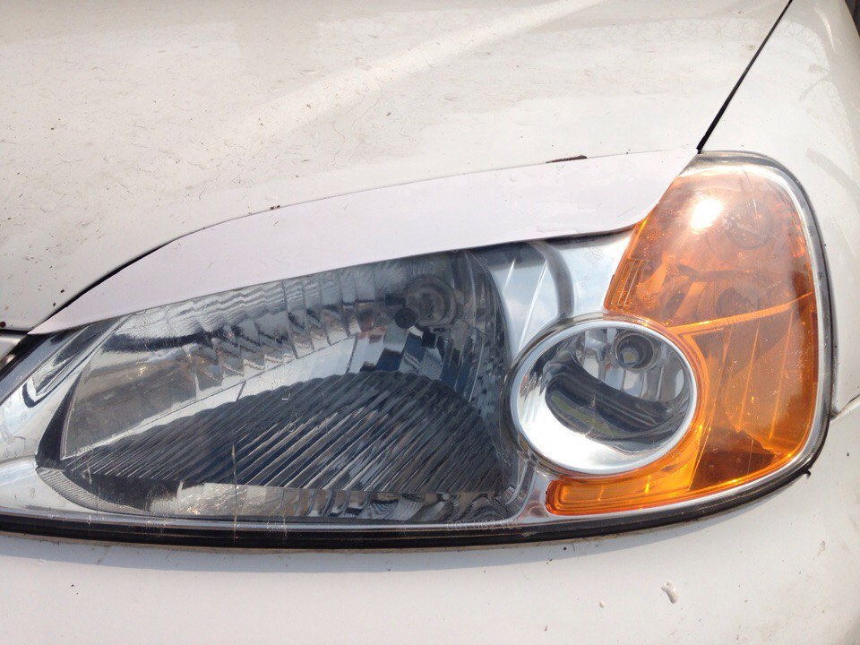 Полировка фар зубной пастой — Honda Civic Ferio (7G), 1,5 л, 2003 года ...