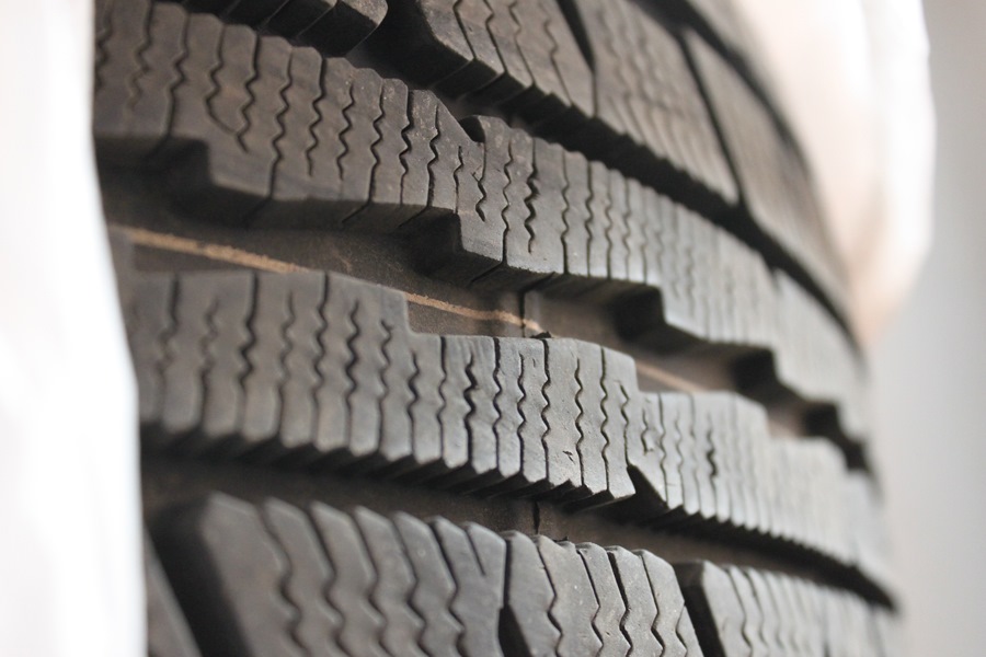 Продам зимнюю резину Dunlop 205 55 16 — DRIVE2