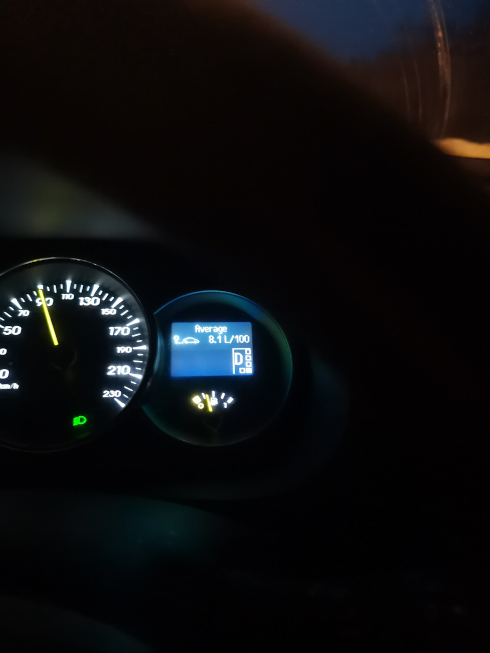 Расход топлива! — Renault Fluence, 2 л, 2011 года | наблюдение | DRIVE2