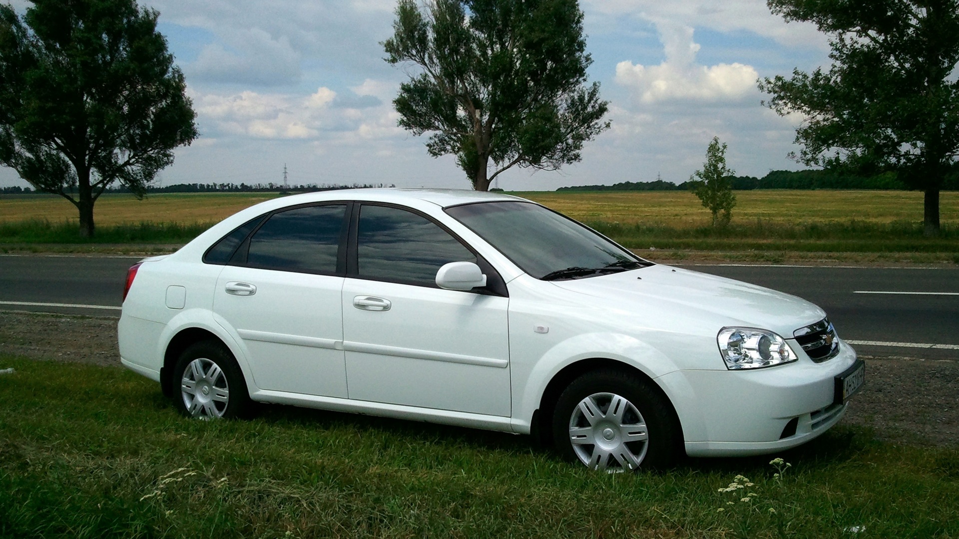 Chevrolet Lacetti Р±РµР»С‹Р№