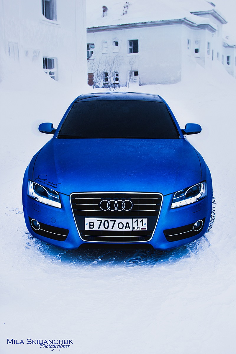 Дымит ауди а4. Audi и дым. АВТОТЕМА зима. Картинки Ауди в городе. Шуба ,Ауди картинки.