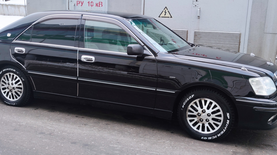 Toyota Crown JZS 175 Royal saloon G