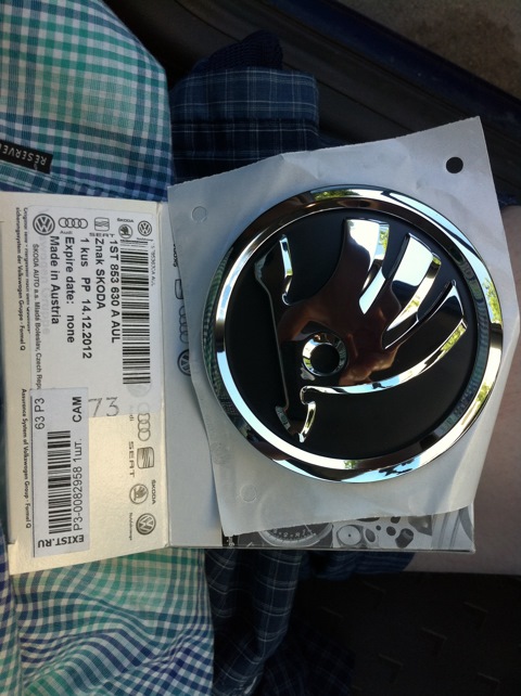 1ST853630AAUL Эмблема Skoda VAG | Запчасти на DRIVE2