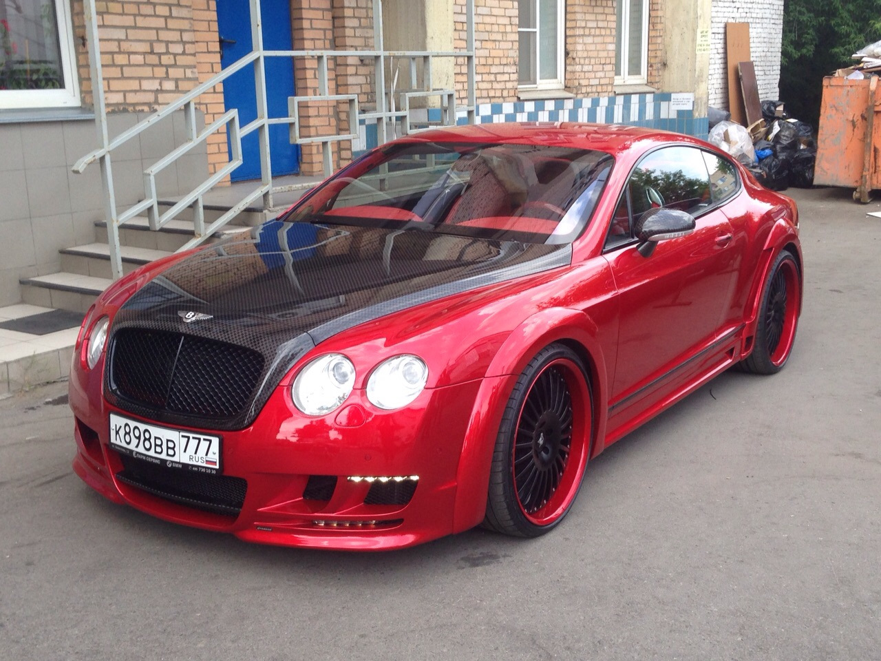 Бентли 2005 года. Bentley Continental gt 2005. Continental gt 2005. Континенталь ГТ 2005. Бентли Континенталь gt 2005 салон.