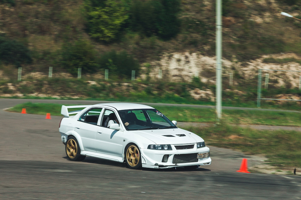 Фото в бортжурнале Mitsubishi Lancer Evolution VI