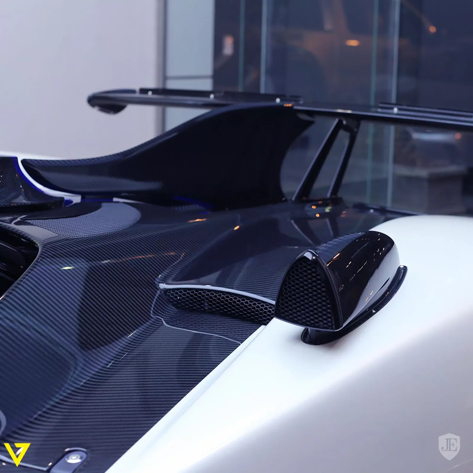 Кто, если не Zonda? Pagani вновь тюнингует разбитые суперкары — DRIVE2