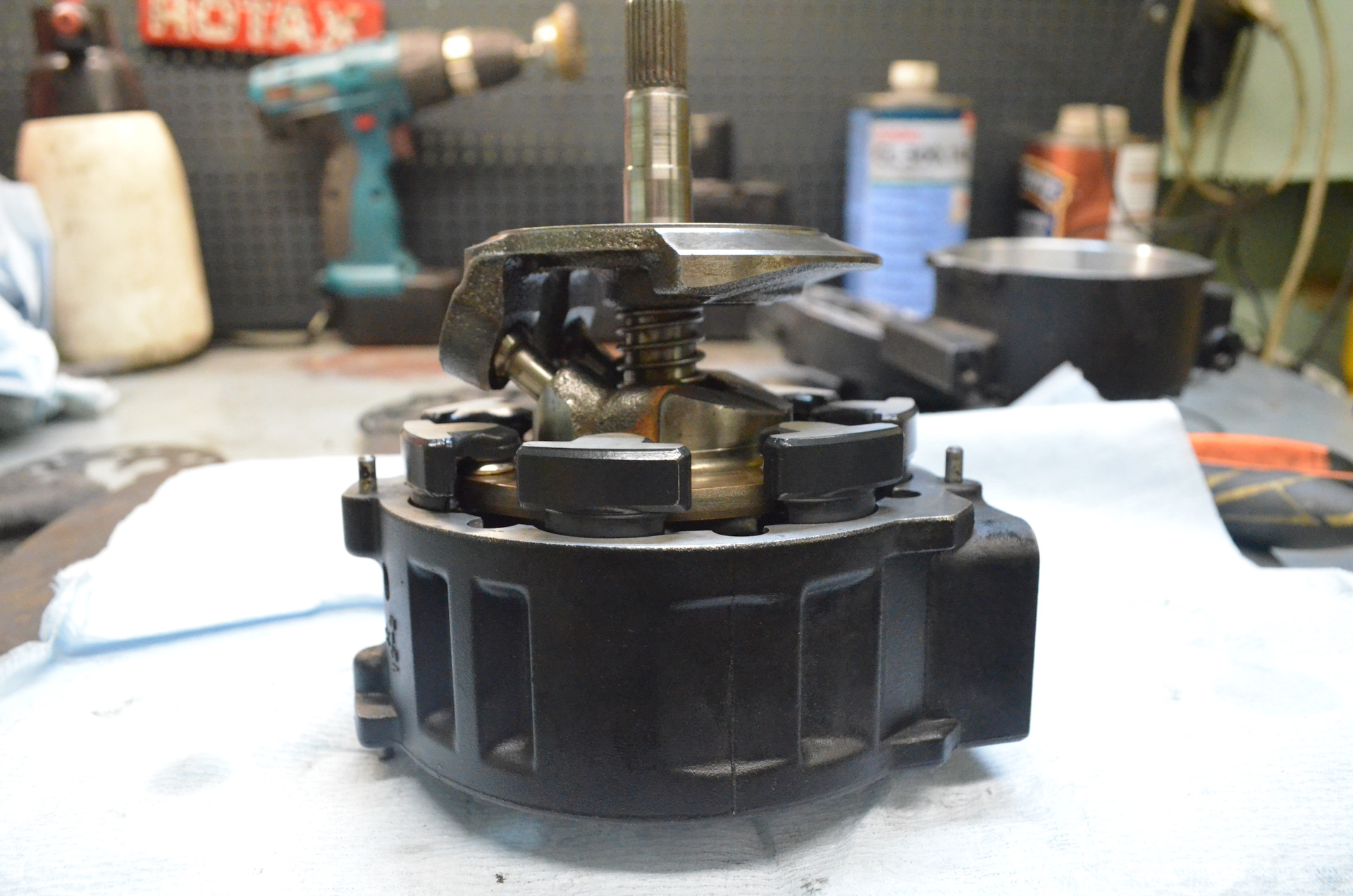 Переборка компрессора кондиционера. — Rover Streetwise, 1,6 л, 2004 ...