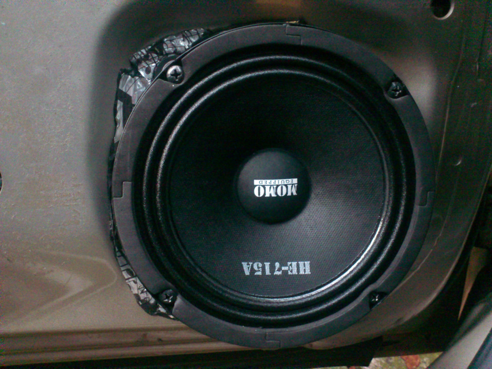 Замена Alphard Hannibal CS-H2W на МОМО 715А — Chevrolet Lacetti 5D, 1,6 ...