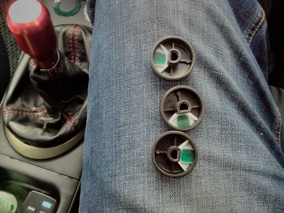 изменение подсветки климата и магнитолы — Honda Civic Ferio (7G), 1,7 л ...