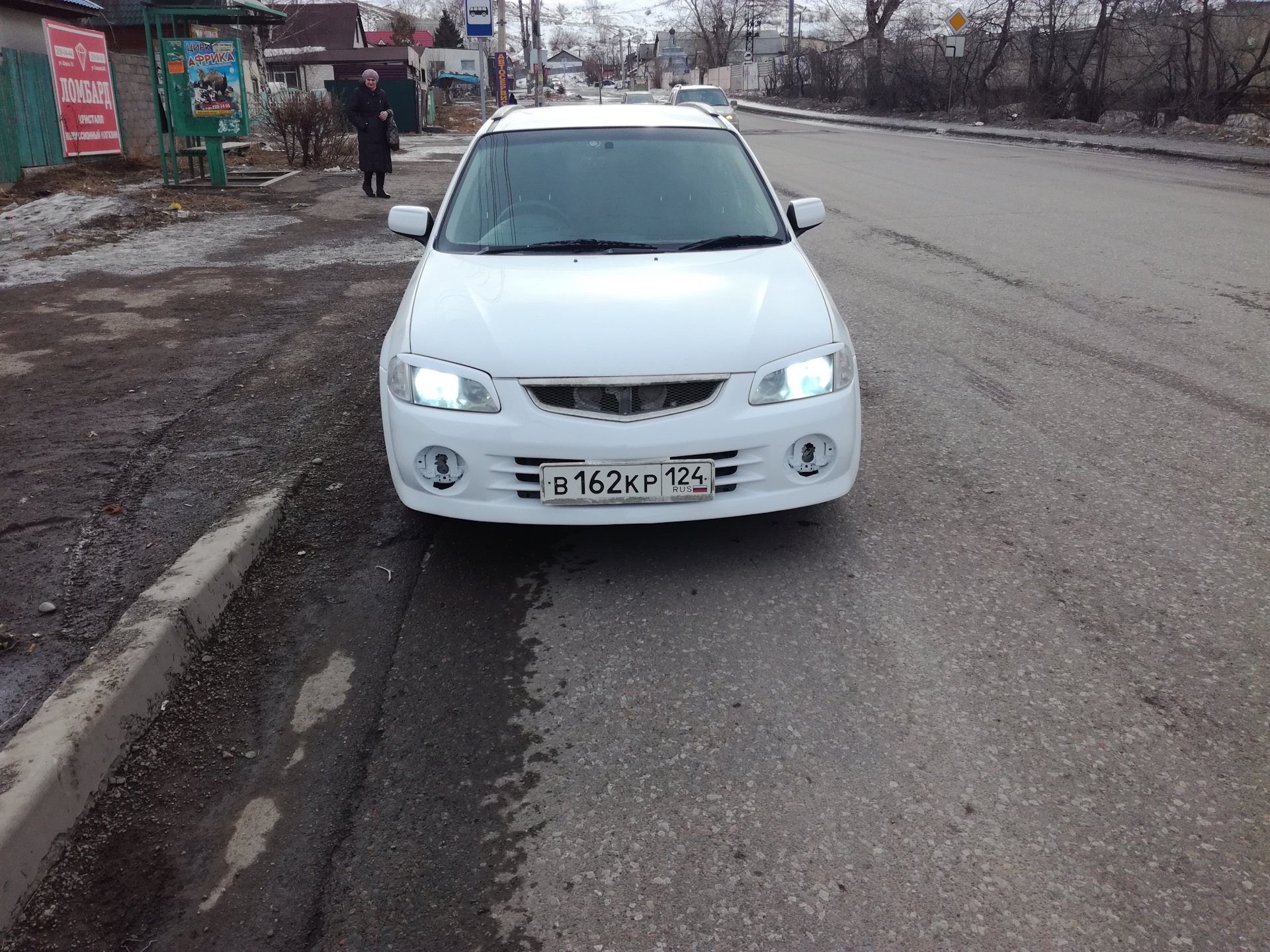 Мазда фамилия спорт. Мазда фамилия спорт 2.0. Мазда фамилия 2011. Мазда фамилия 2015г. Мазда фамилия спорт 2.0 фото.