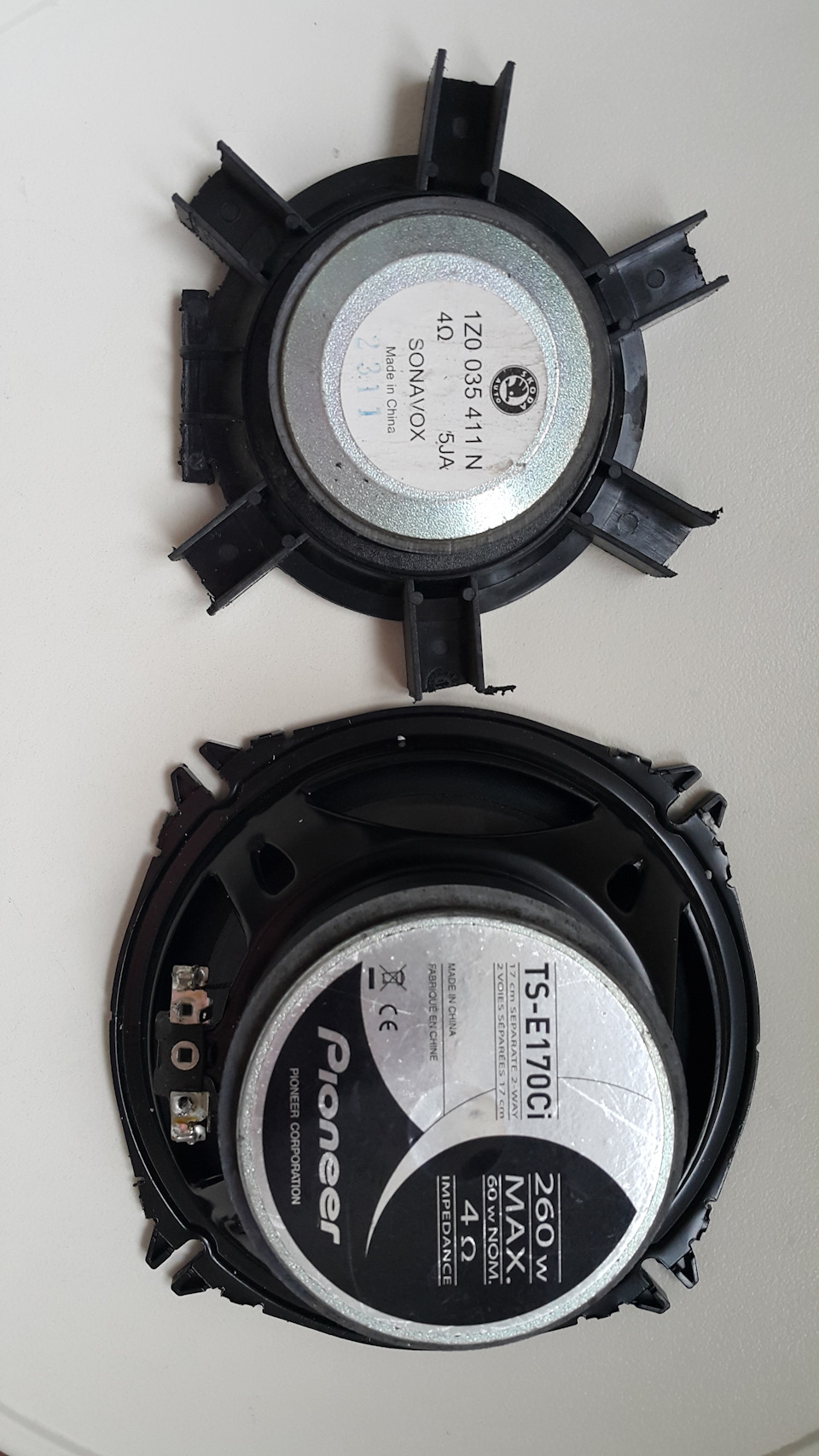 Фото в бортжурнале Skoda Yeti. Запчасти на фото: 1Z0035411N