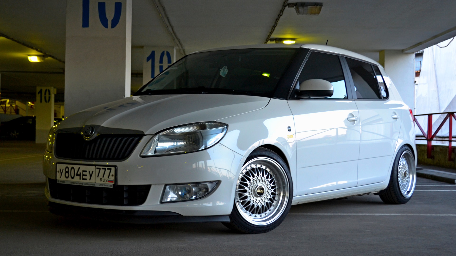 Тюнинг шкода фабии 2. Skoda Fabia Tuning. Skoda Fabia mk2 stance. Skoda Fabia 2 тюнинг. Тюнинг Шкода Фабия 2 1.2.