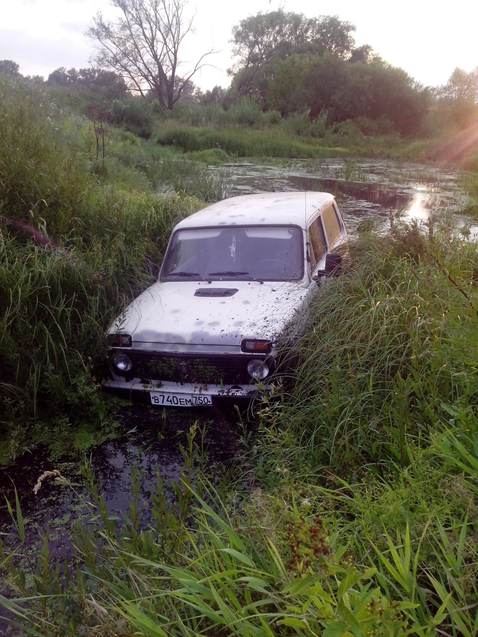 Первая проба внедорожных способностей МОНСТРА — Lada 4x4 3D, 1,7 л, 1995  года | тест-драйв | DRIVE2