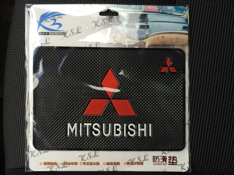 Нано коврик — Mitsubishi Lancer X, 2 л, 2008 года | аксессуары | DRIVE2