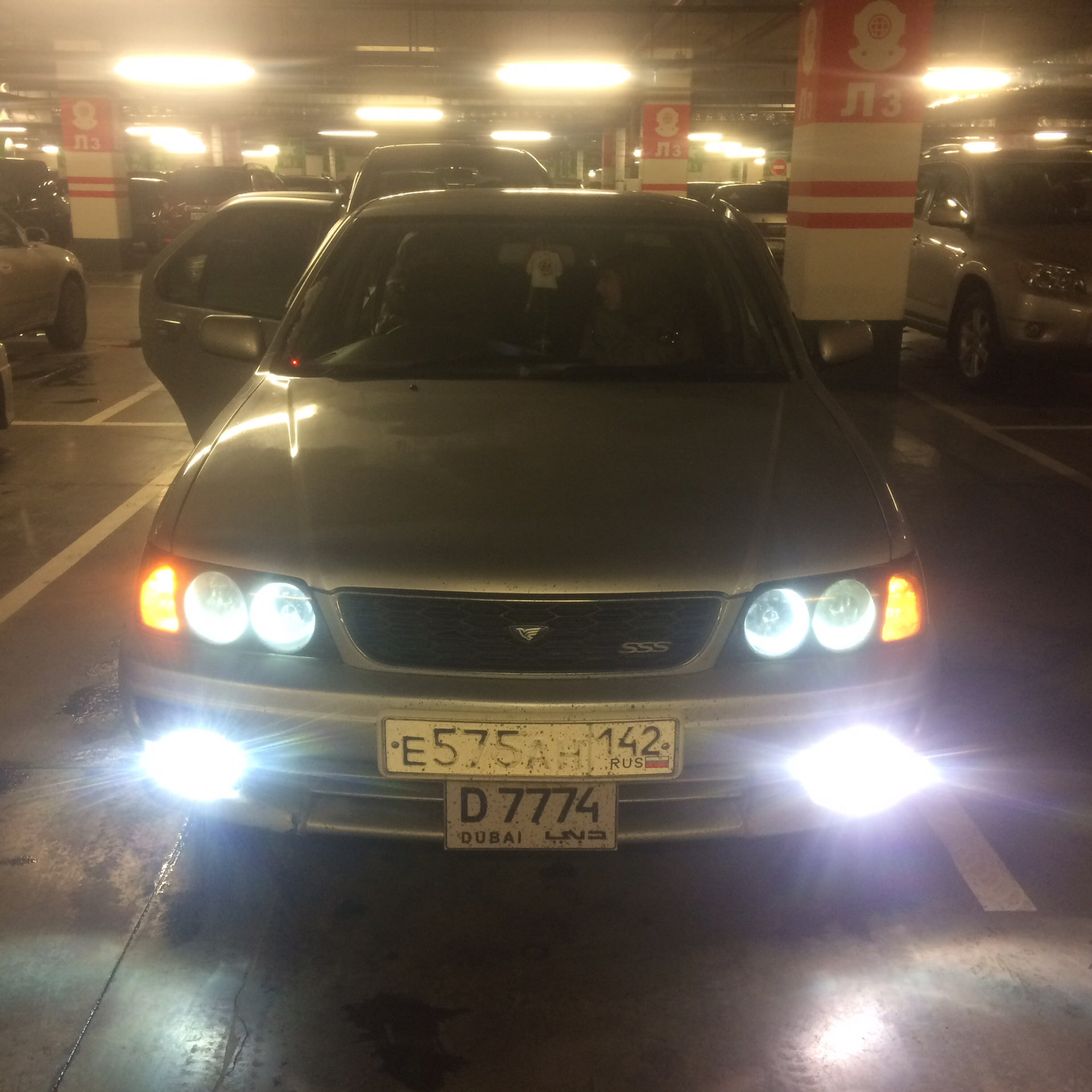 Как поменять лампочку ниссан блюберд Замена лампочек в габаритах - Nissan Bluebird (U14), 1,8 л, 1999 года стайлинг D
