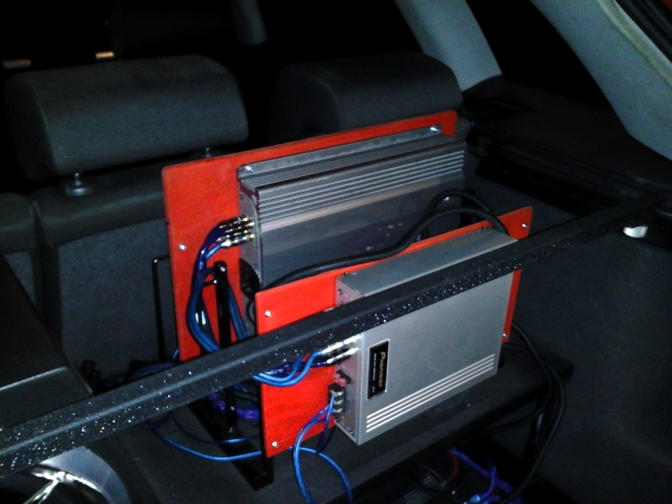 A50 ODR на заднем фоне. Вот придут аудиосистемы и посмотрим ещё, останется он или нет. Или ещё чего поищу, есть одна задумка, пока секрет — Audi A3 Sportback (8PA)