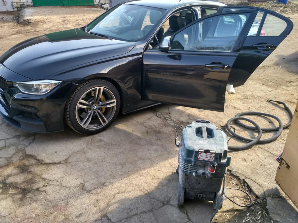 F30 bmw 320d воняет