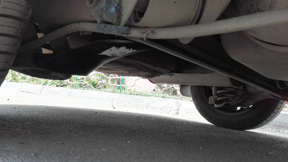 Если есть какие то отверстия, то их надо заглушить! — Volkswagen Polo ...