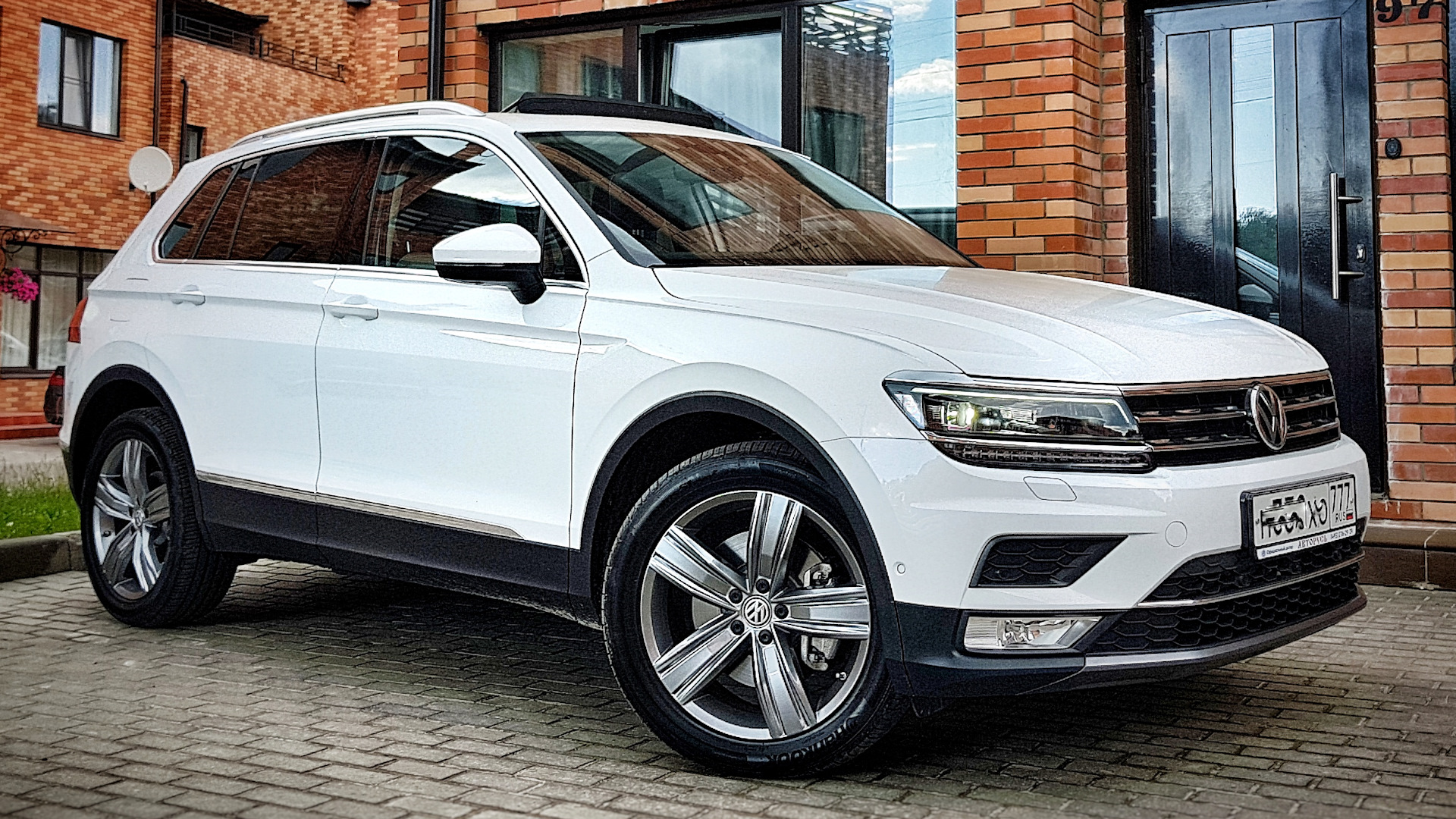 Фольксваген тигуан 2. Фольксваген Тигуан 2 белый. VW Tiguan 2 VW Tiguan. Новый Фольксваген Тигуан белый.