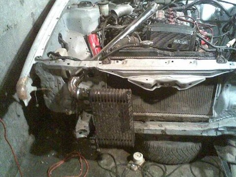 Installing the intercooler - Toyota Sprinter Trueno 16L 1985