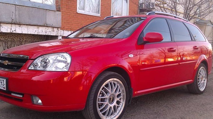 Chevrolet Lacetti красная универсал диски