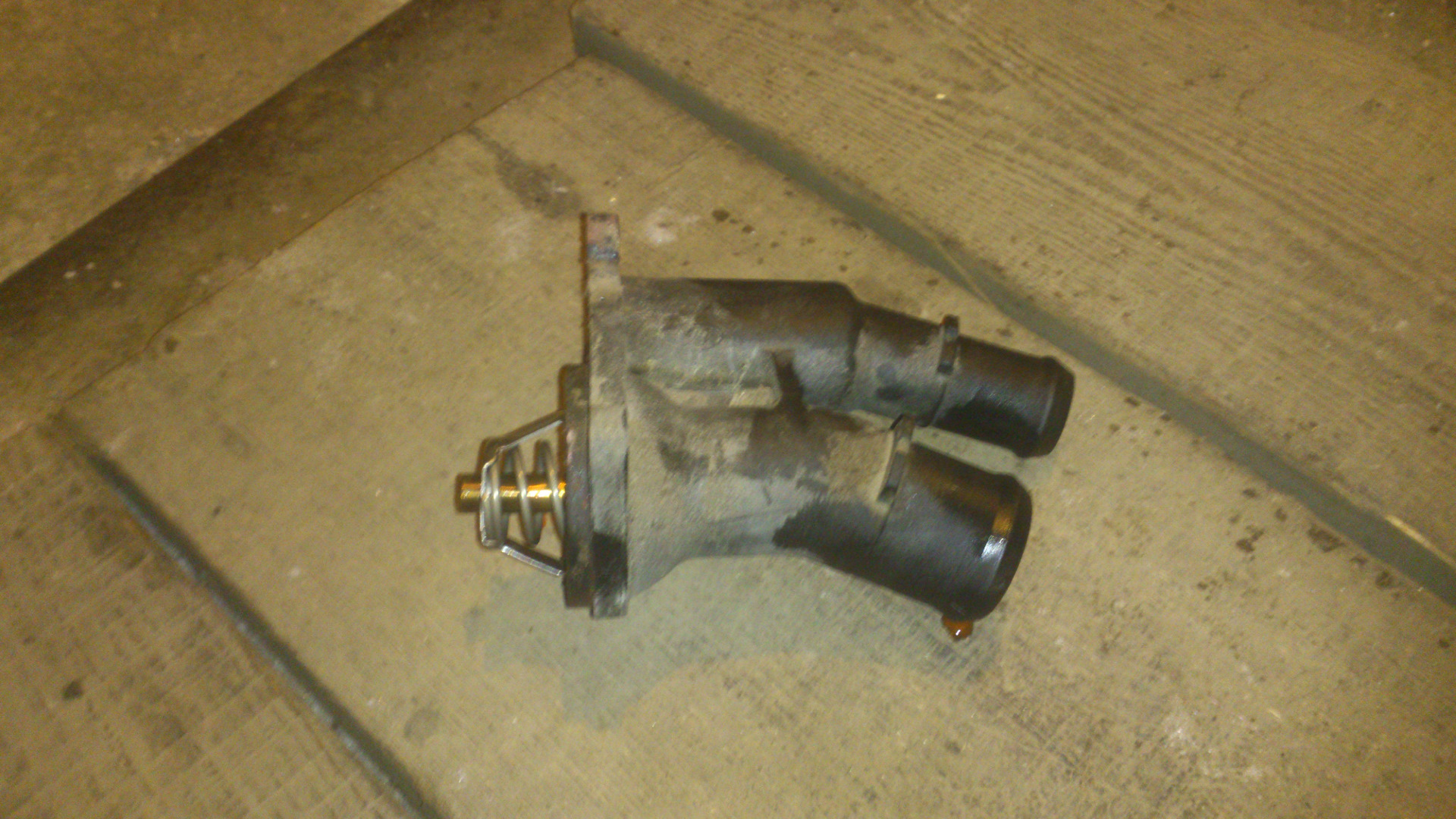 Термостат форд фокус 2 2005. Термостат форд фокус 2 2. Термостат форд фокус 2 1. Какой термостат на форд фокус 2. Термостат форд фокус 2 1.