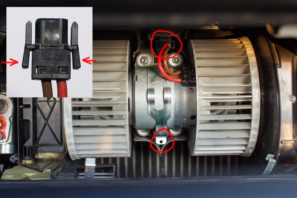 Моторчик печки е83. Вентилятор печки BMW x5. Мотор отопителя а39. Клапан печки x3 e83. Управление моторчиком печки е39.