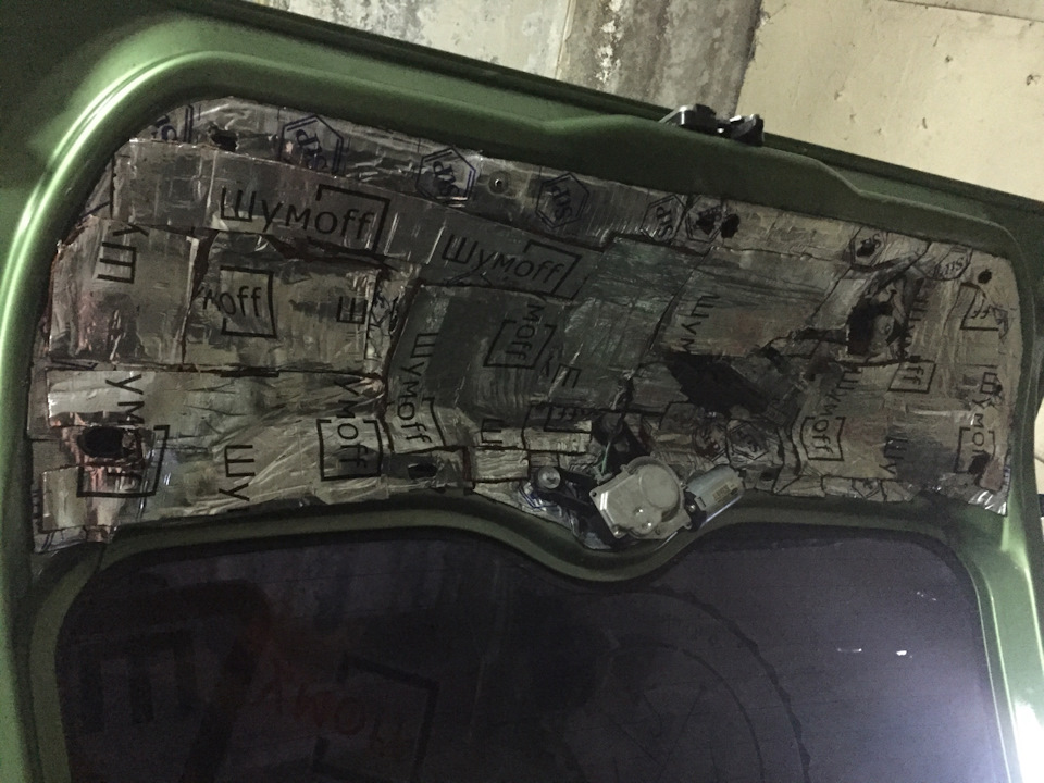 Шумоизоляция крышки багажника — Ford Fiesta (Mk V), 1,6 л, 2007 года ...
