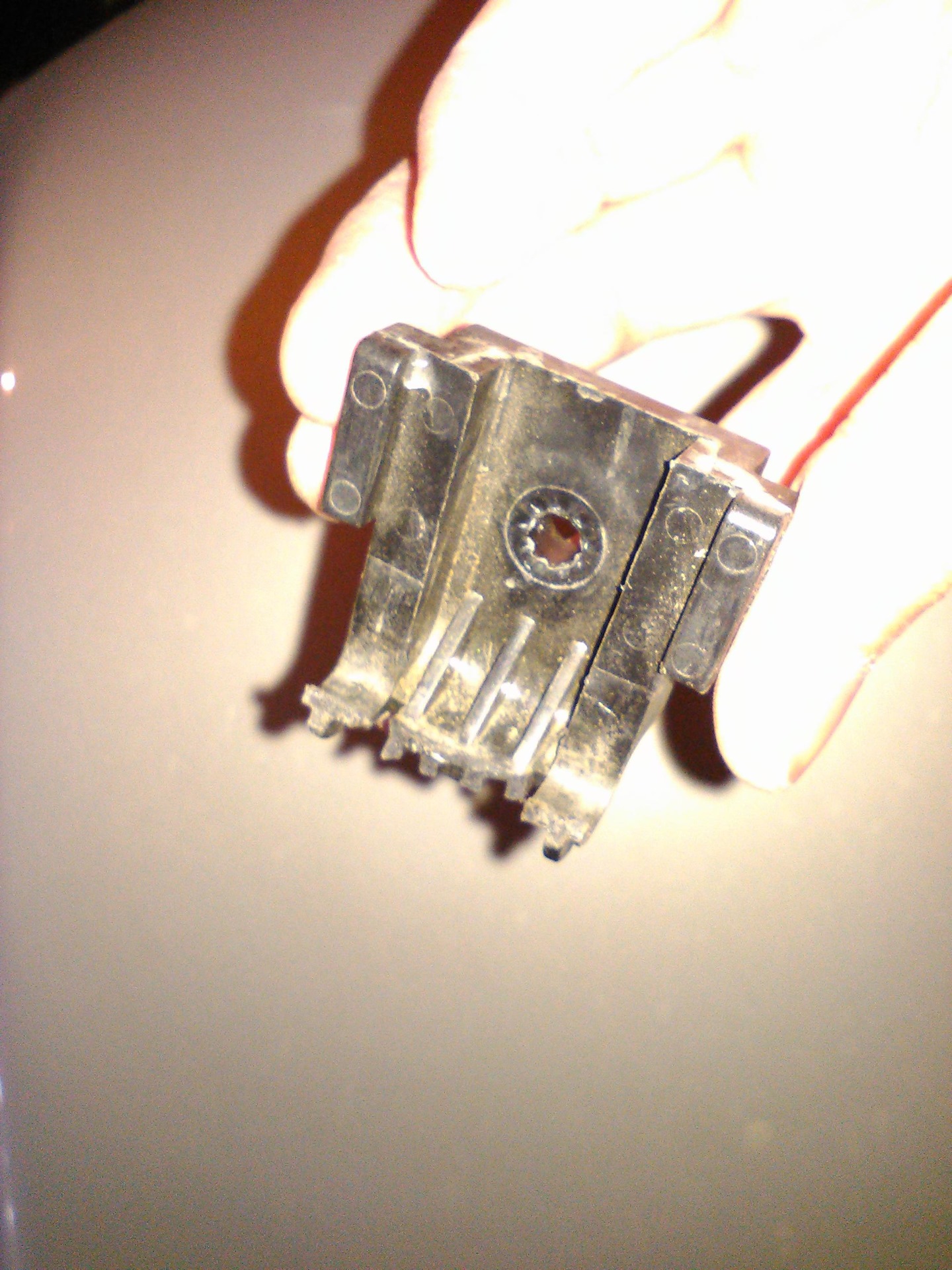 Ремонт крепления заднего сидения — Lada Гранта, 1,6 л, 2012 года ...