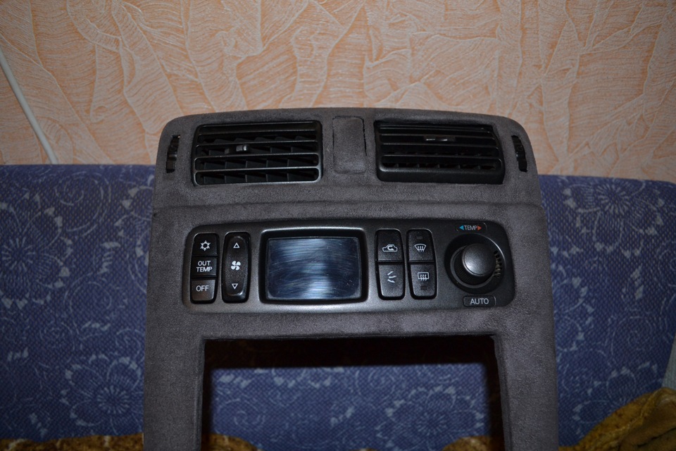 заказал самоклеющуюся алькантару — Mitsubishi Galant (8G), 2,4 л, 1999 ...