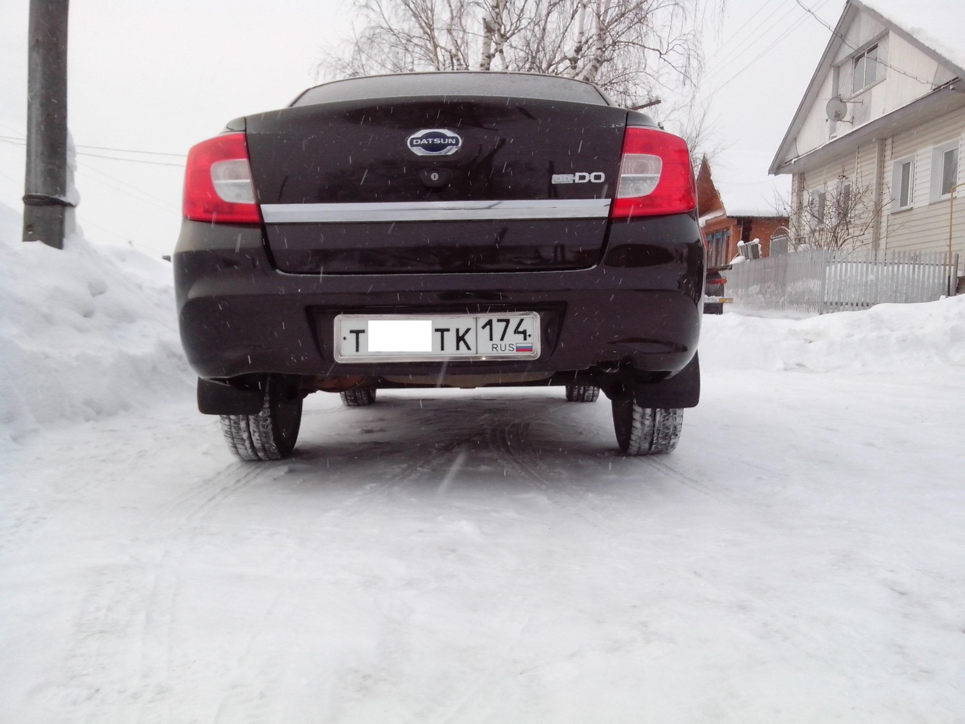 Datsun задние габариты. датсун зад. лампа заднего хода датсун. Datsun сзади. фонарь задний датсун.